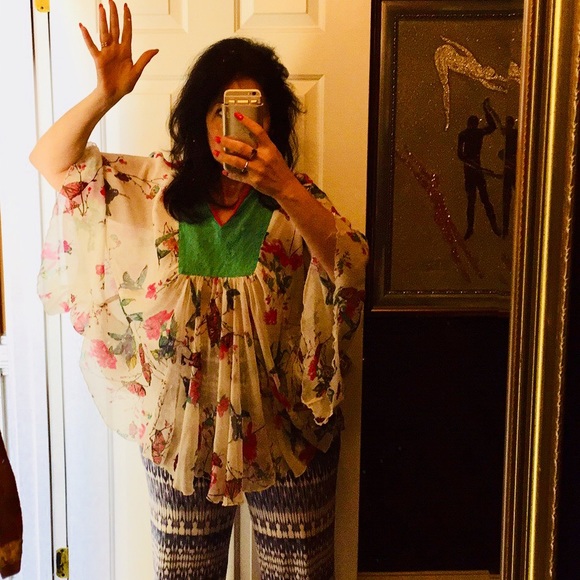 Earthbound Trading Boho eyelet/spring floral tunic - Picture 8 of 8